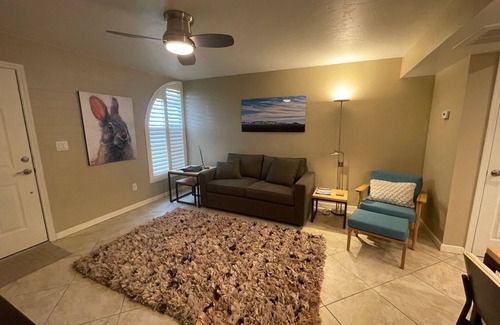 Green Valley Condo | Just listed gorgeous renovated Villas West Condo
