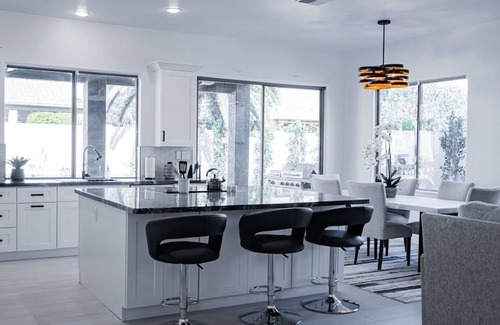 Arabian Views House | Just Listed! Modern Showpiece w/Pool & Hot Tub!