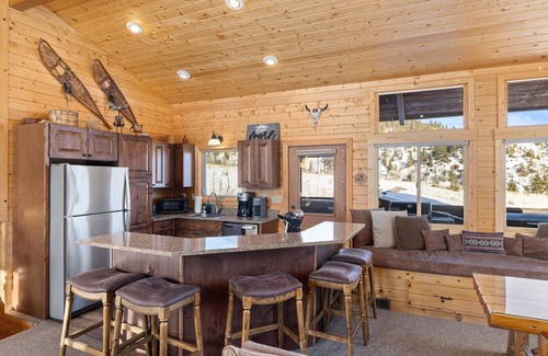 Red Lodge House | Just Minutes to lift & Hot Tub -West Fork Haven