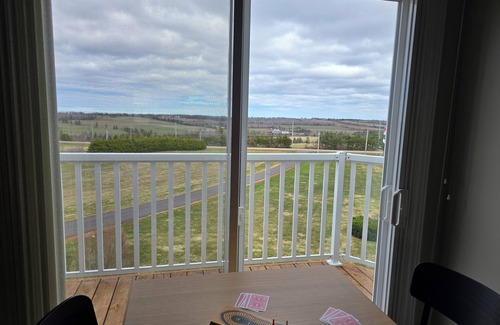 New Glasgow Apartment | Just minutes to National Park beaches, world famous golf courses and restaurants
