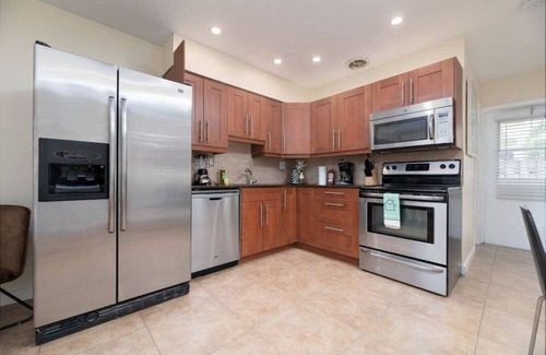 Wilton Manors Apartment | Just Off Wilton Drive! Apt 7