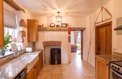 Ebford Cottage | Just outside Exeter, stunning views of Devon hills, estuary and the sea beyond.