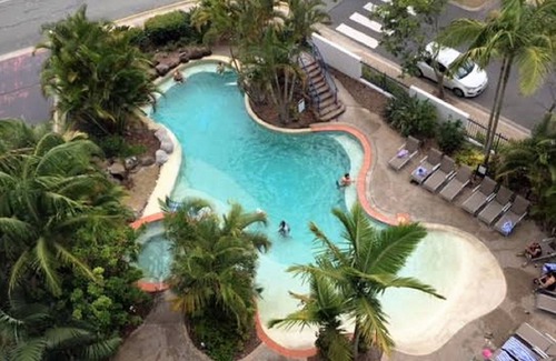 Golden Beach Apartment | Just Perfect - ocean view escape with free Wi-Fi & Netflix