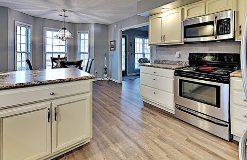 Jonesboro House | Just Remodeled! Great Neighborhood & Close to NEA Hospital & College Campus