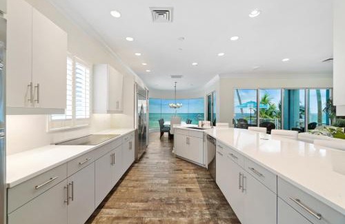 Bonita Springs House | Just Renovated, Beachfront Pool Home, Panoramic Gulf Views