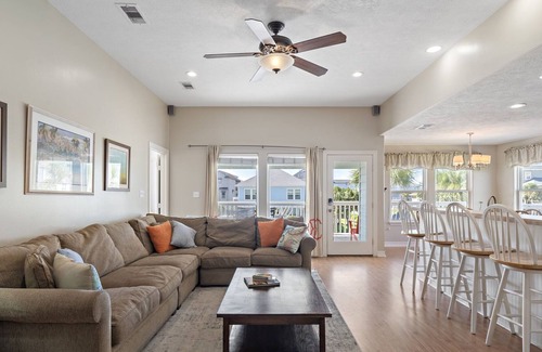 Pirates Beach West House | "Just Right" in Pirates Beach West - Family Friendly! Updated! Pet Friendly!!