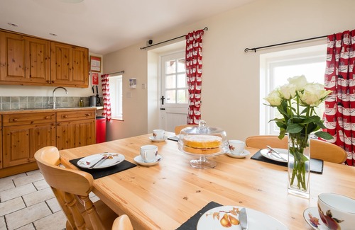 Lyth Hill Cottage | Just south of Shrewsbury. Sleeps 4. Beautiful rural setting - adequate parking.