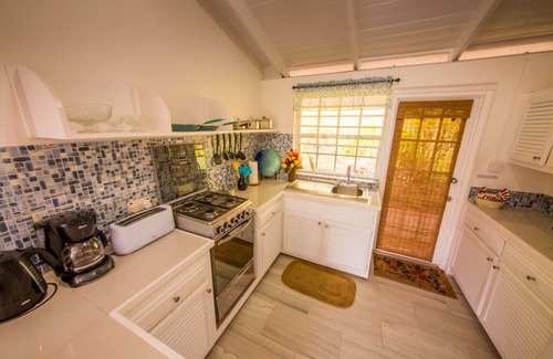 Marigot Bay Villa | Just steps to the beach