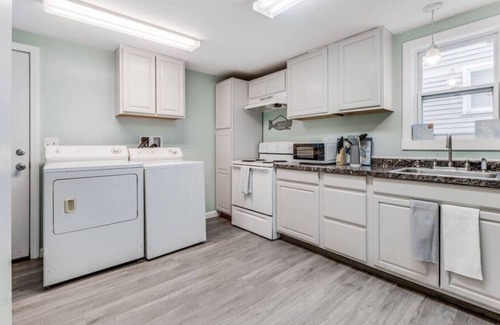 Old Orchard Beach Apartment | Just Updated | Near The Beach | Pet Friendly | 3BD