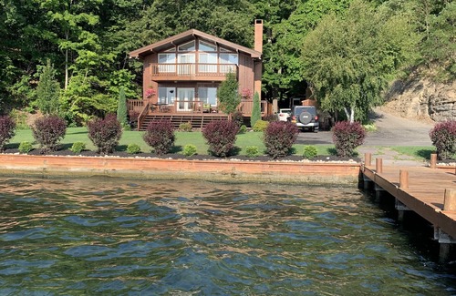 Valois House | Just Us - Private Waterfront Home on Seneca Lake. Dog Friendly!