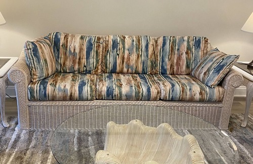 Foley House | Just what you're looking for! Near OWA/ sportsplex/beach. Book now and enjoy!
