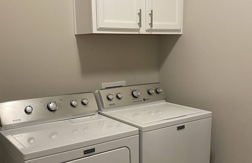 Foley House | Just what you're looking for! Near OWA/ sportsplex/beach. Book now and enjoy!