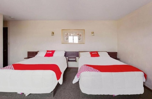 Cheyenne Wells House | Just What You Were Looking For! 3 Comfortable Units, Pets Allowed