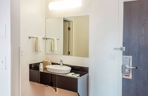 Shelby Hotel | Just What You Were Looking For! 3 Comfortable Units, Pets Allowed
