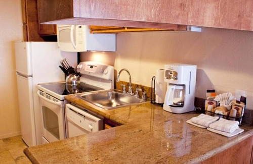 Avila Beach Resort | Just What You Were Looking For! Free Parking, Walk to Central Coast Aquarium