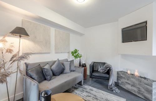 Branston House | Justaura Retreat