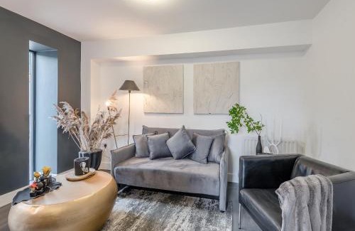 Branston House | Justaura Retreat