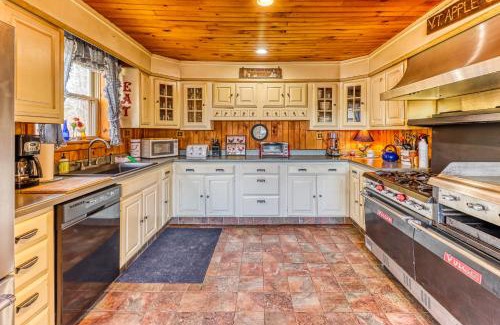 Londonderry House | Justin Lake Lodge