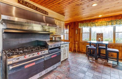 Londonderry House | Justin Lake Lodge