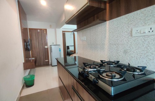 Kalyan Nagar Apartment | Justwalkin Rooms - GTS Suites, Kammanahalli