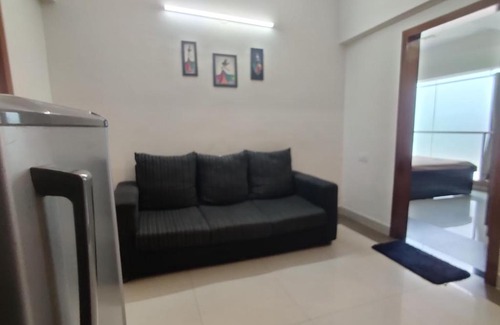 Kalyan Nagar Apartment | Justwalkin Rooms - GTS Suites, Kammanahalli