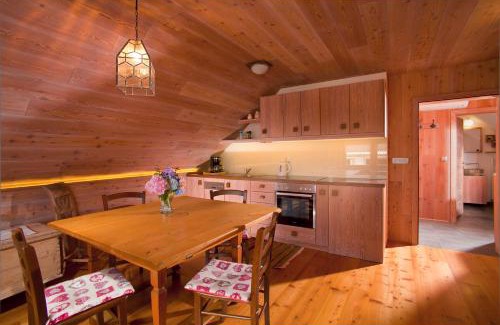 Luce House | Juvanova hiša - Apartments and Rooms