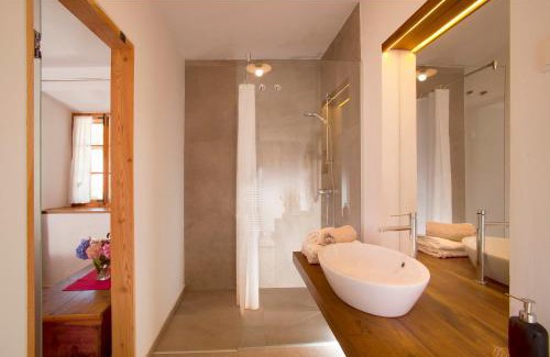 Luce House | Juvanova hiša - Apartments and Rooms