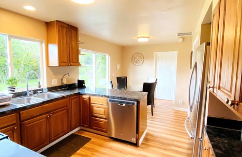 Sequim Cottage | Juvval Cottage at Sequim w/firepit, 20 min away form Port Angeles