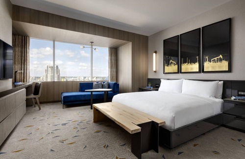 Downtown Edmonton Hotel | JW Marriott Edmonton ICE District
