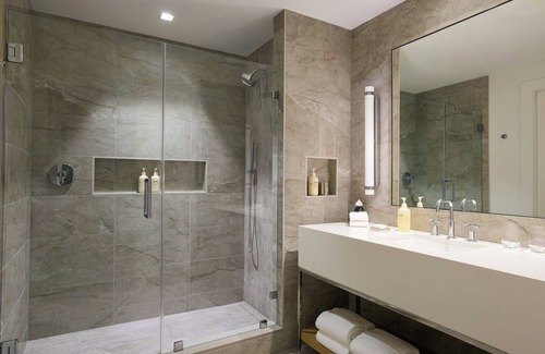 Reston Hotel | JW Marriott Reston Station