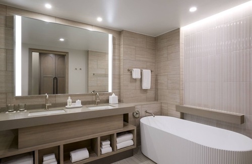 Oyster Pond Hotel | JW Marriott St. Maarten Beach Resort & Spa