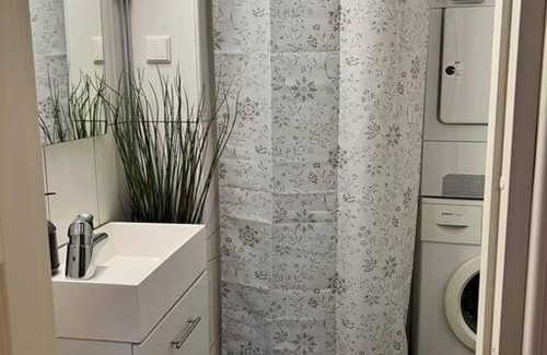 Orgryte-Harlanda Apartment | Källarlägenhet Örgryte