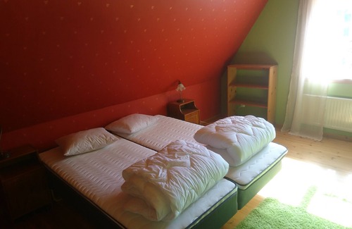 Kinda Municipality Bed & Breakfast | Källtorp B&B