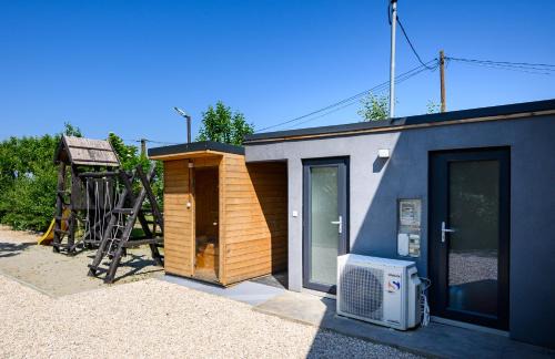 Bekesszentandras House | Körös-parti Terasz Vendégház