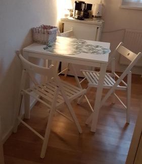 Wulsbuttel Apartment | Künstler Ferienwohnung 3 Zimmer Küche Bad zentrale Lage