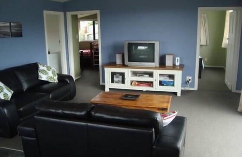 Kaka Point House | Kākā Point Beach House