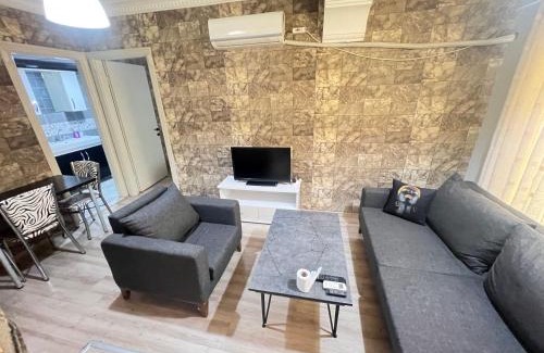 Buca Apartment | kızıl suit house