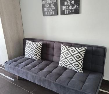 Nea Michaniona Apartment | K & D Studio