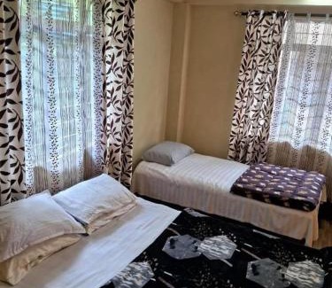 Karsiyang Ski Chalet | K - Den Homestay