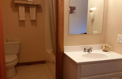 Town of Scriba Hotel | K&G Lodge