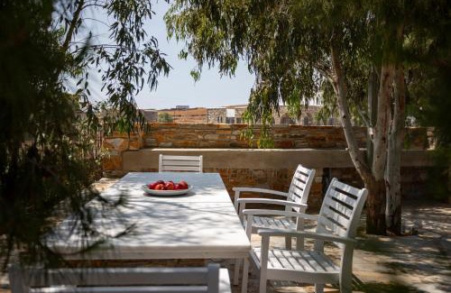 Agios Fokas House | K Homes-Family Stone Suite