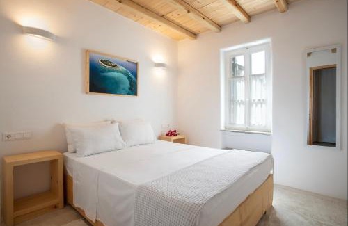 Agios Fokas House | K Homes-Family Stone Suite