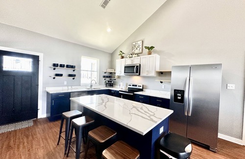 Zwolle House | K&K Getaway! Brand New on the Bend! Tournament Fisherman's Dream!
