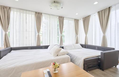 Sendagi Apartment | K-Large balcony, Luxury 2Bedroom Condo, 101sqm,Max14 PPL,7mins walk to station, Elevator,QuiteArea