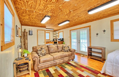 South Toledo Bend Cabin | K&M Lake Rentals Cabin #4