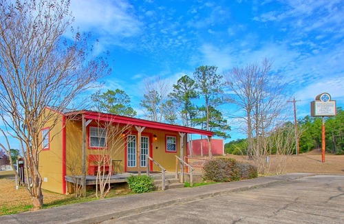 South Toledo Bend Cabin | K&M Lake Rentals Cabin #4