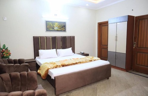 Fatehjang House | K-Mala Guest House