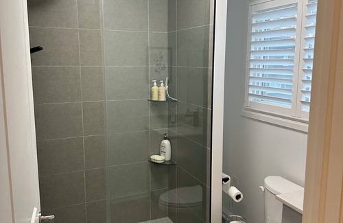 Niagara Falls House | K Niagara Guesthouse(Jasmine)