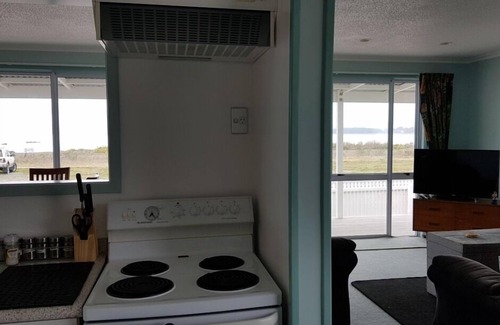 South Bay Cottage | K'orca Cottage by the sea