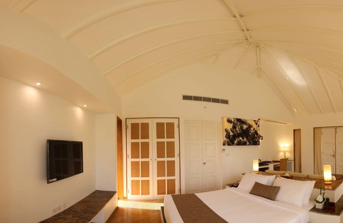 Koonimedu Hotel | K Resort